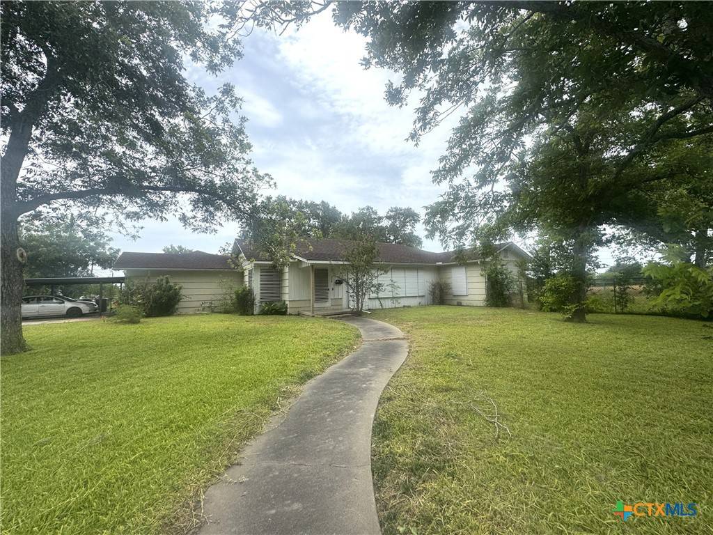 Victoria, TX 77901,308 Avenue E