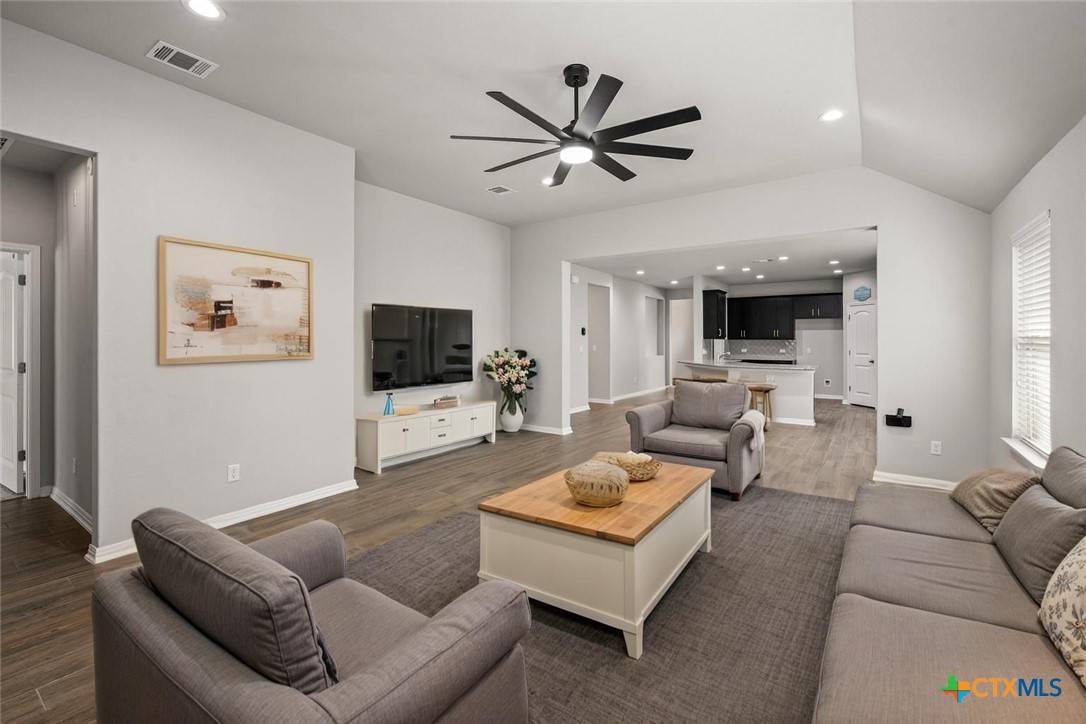 San Marcos, TX 78666,229 Blue Oak BLVD