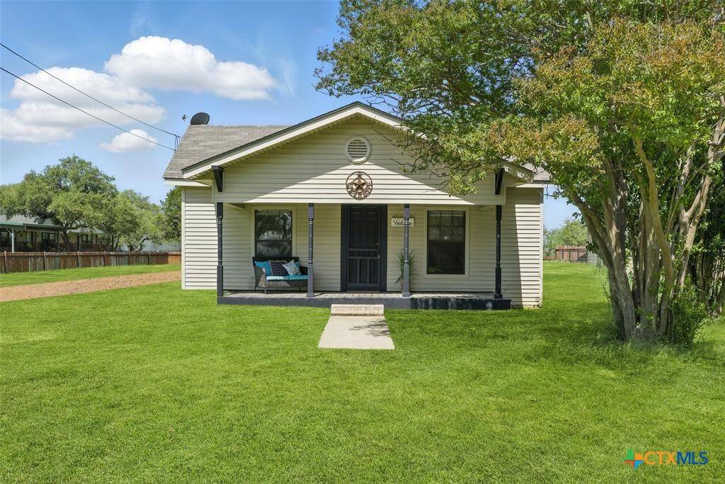Johnson City, TX 78636,103 N Avenue Q
