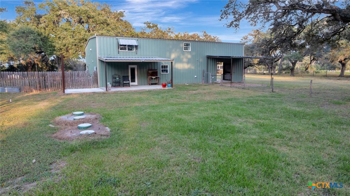 Edna, TX 77957,2133 County Road 125