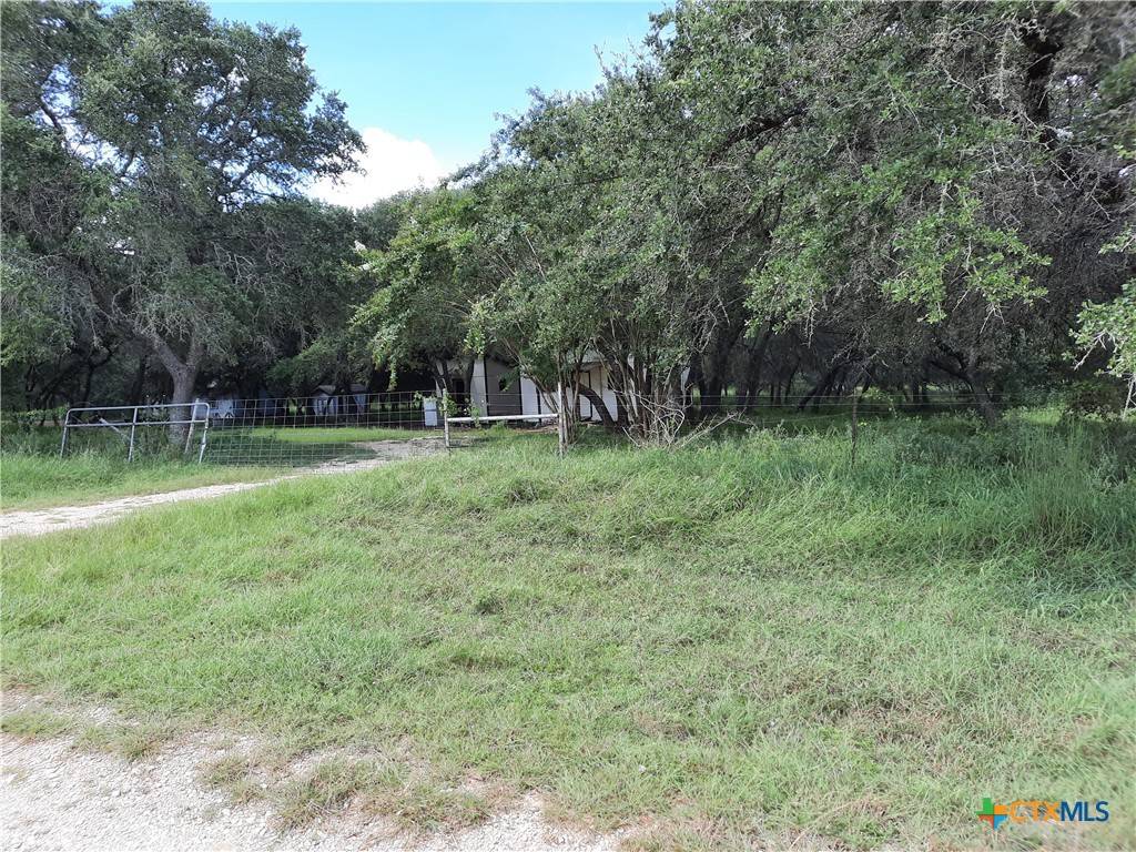 Kingsbury, TX 78638,274 Kristine LN