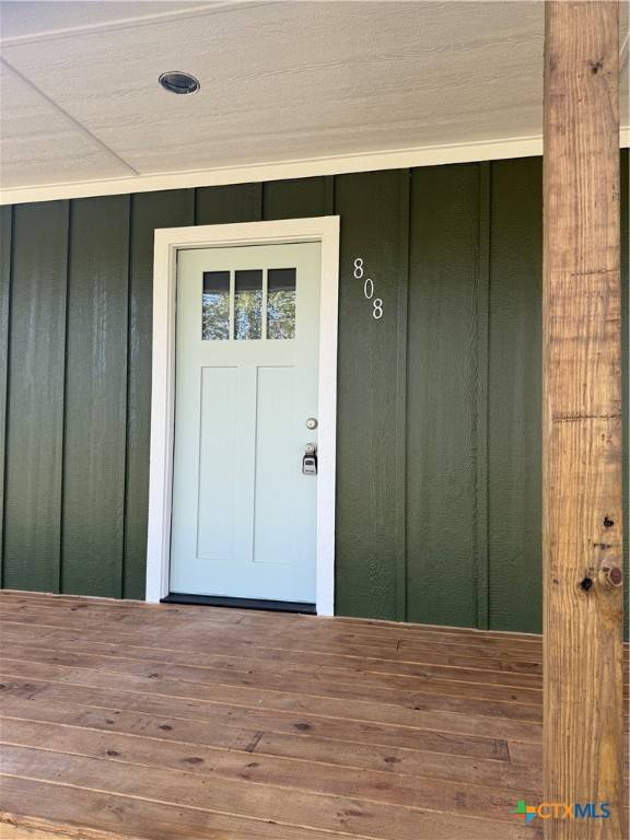 Yoakum, TX 77995,808 Josephine ST