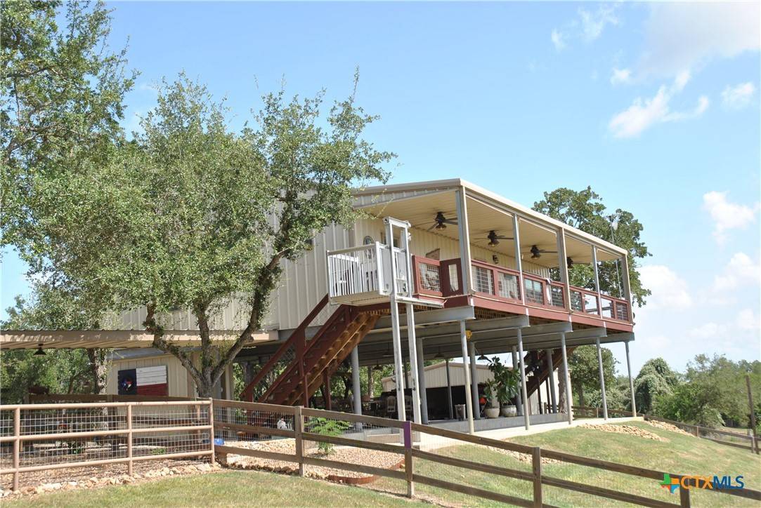 Nursery, TX 77976,17377 Hwy 87