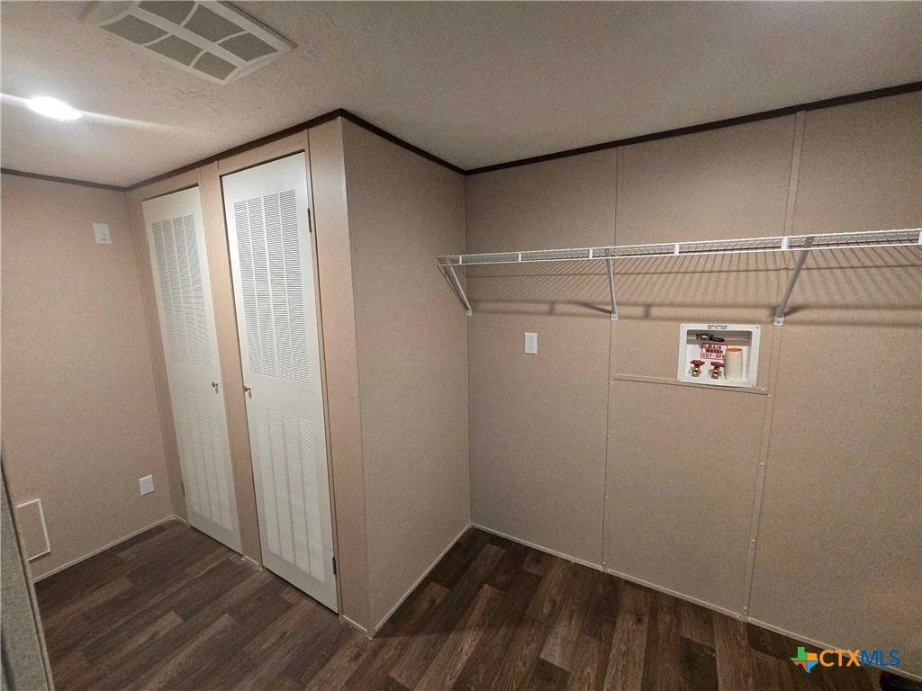 Canyon Lake, TX 78133,269 E Clark ST