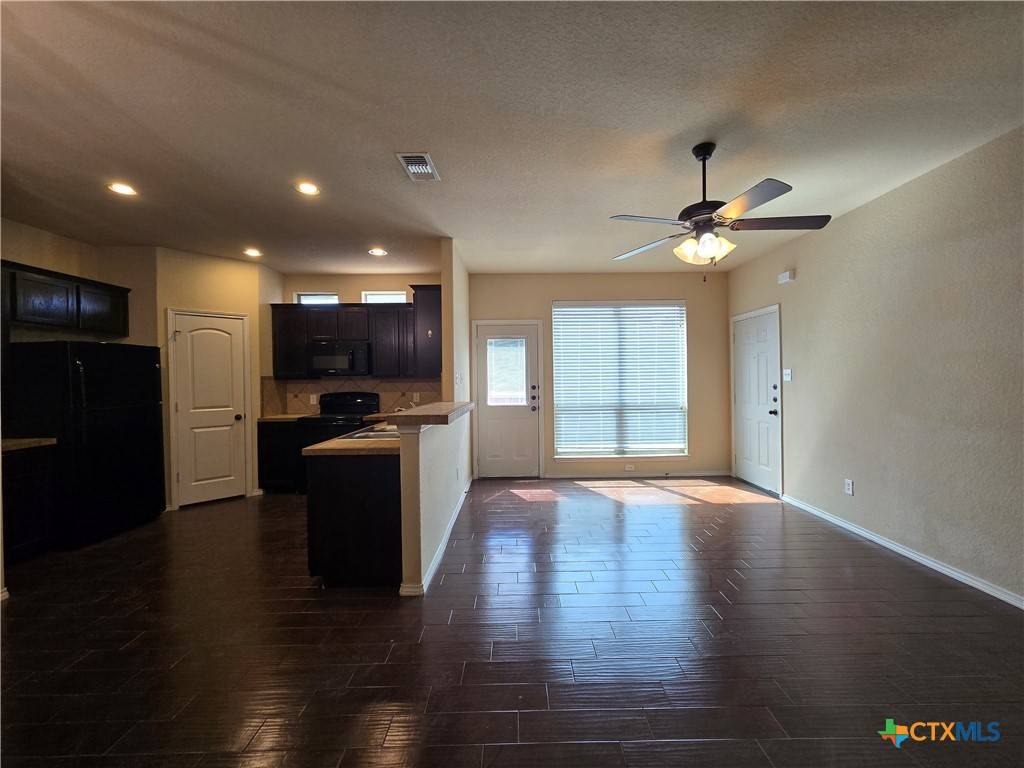 New Braunfels, TX 78130,292 Rosalie DR