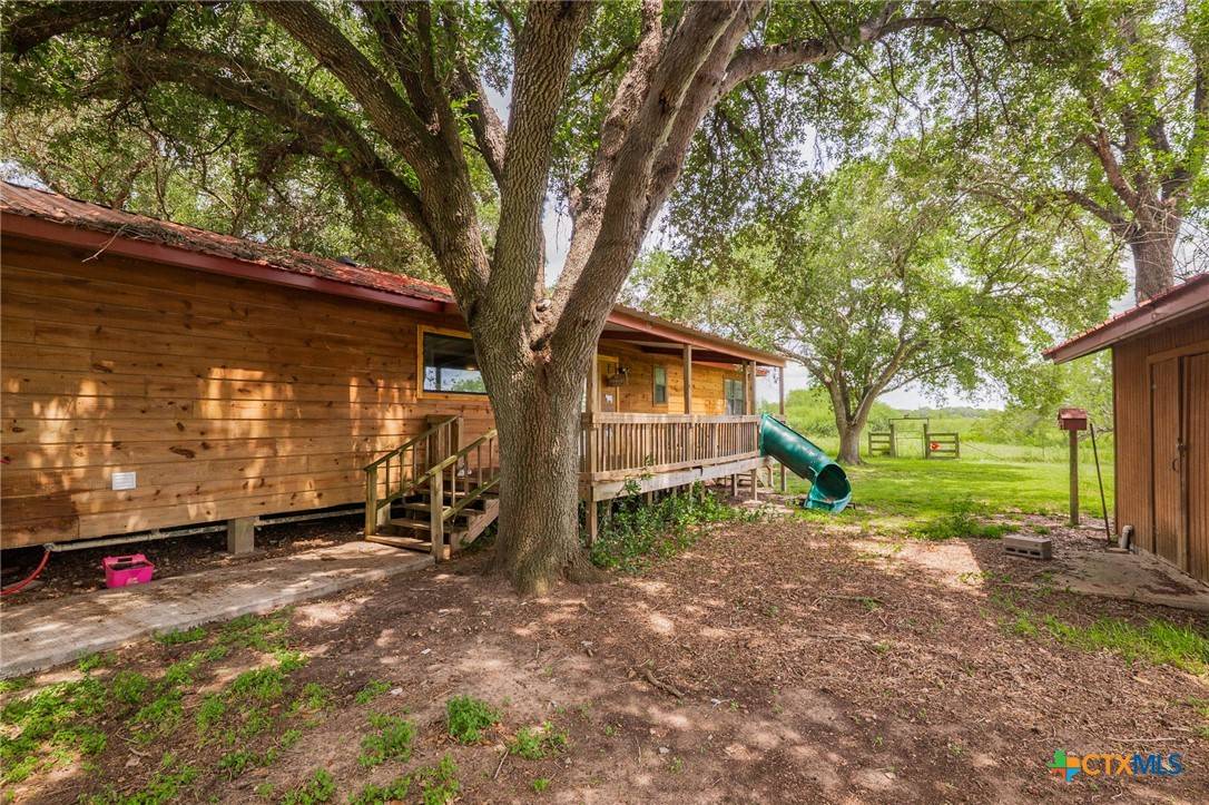 Goliad, TX 77963,39 Lassman RD