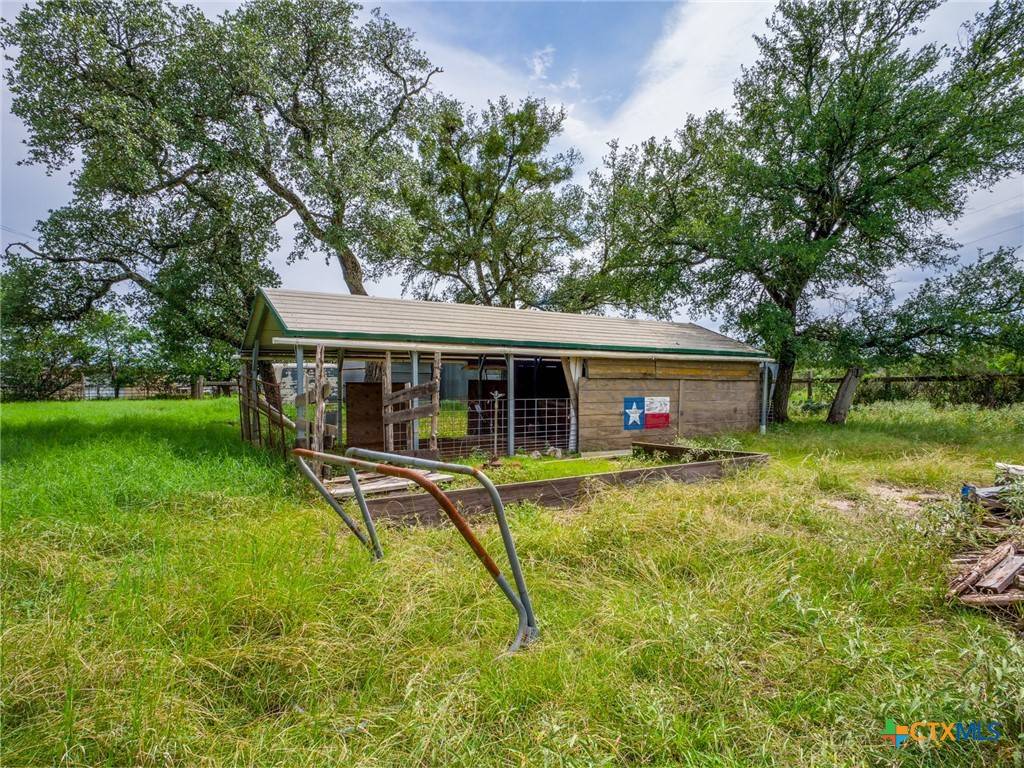 Burnet, TX 78611,505 Holiday DR
