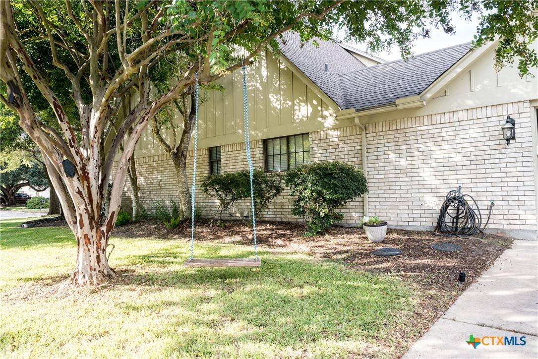 Victoria, TX 77904,505 Turtle Rock DR