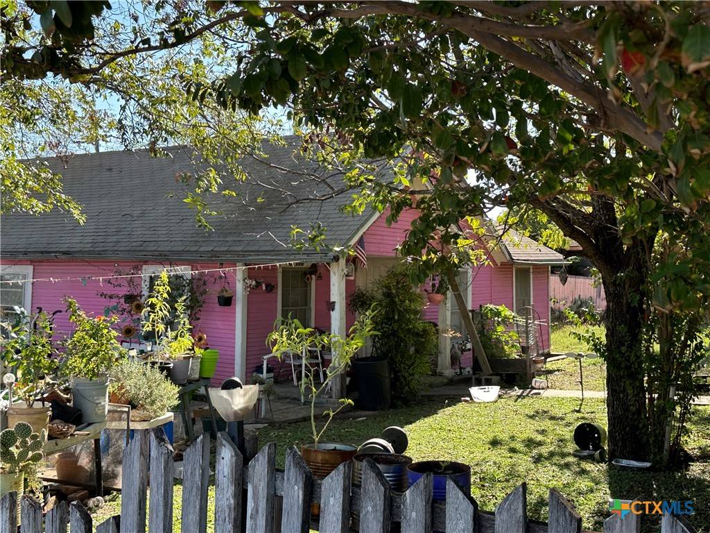 Gatesville, TX 76528,1300 and 1302 W Main ST