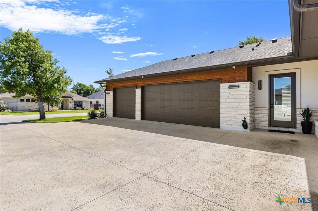 Temple, TX 76502,3507 Lions Ridge DR