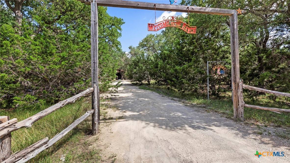 Spring Branch, TX 78070,857 Derrick DR