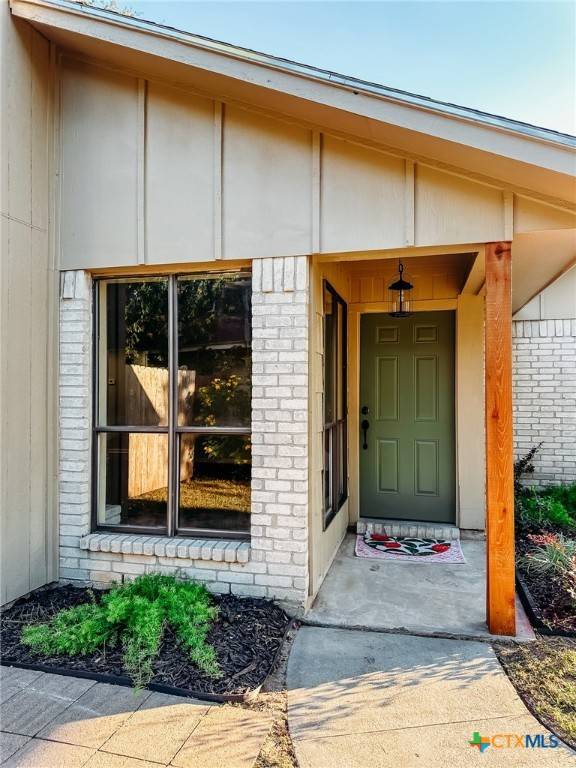 Victoria, TX 77901,217 Londonderry DR