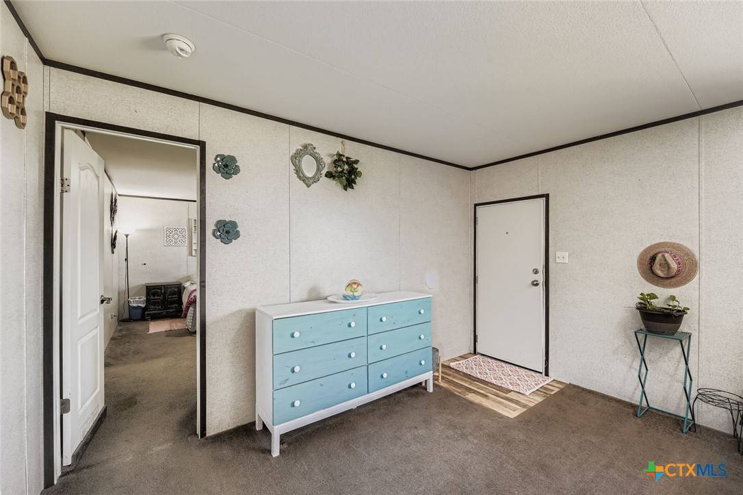 Dale, TX 78616,435 Still Meadow DR