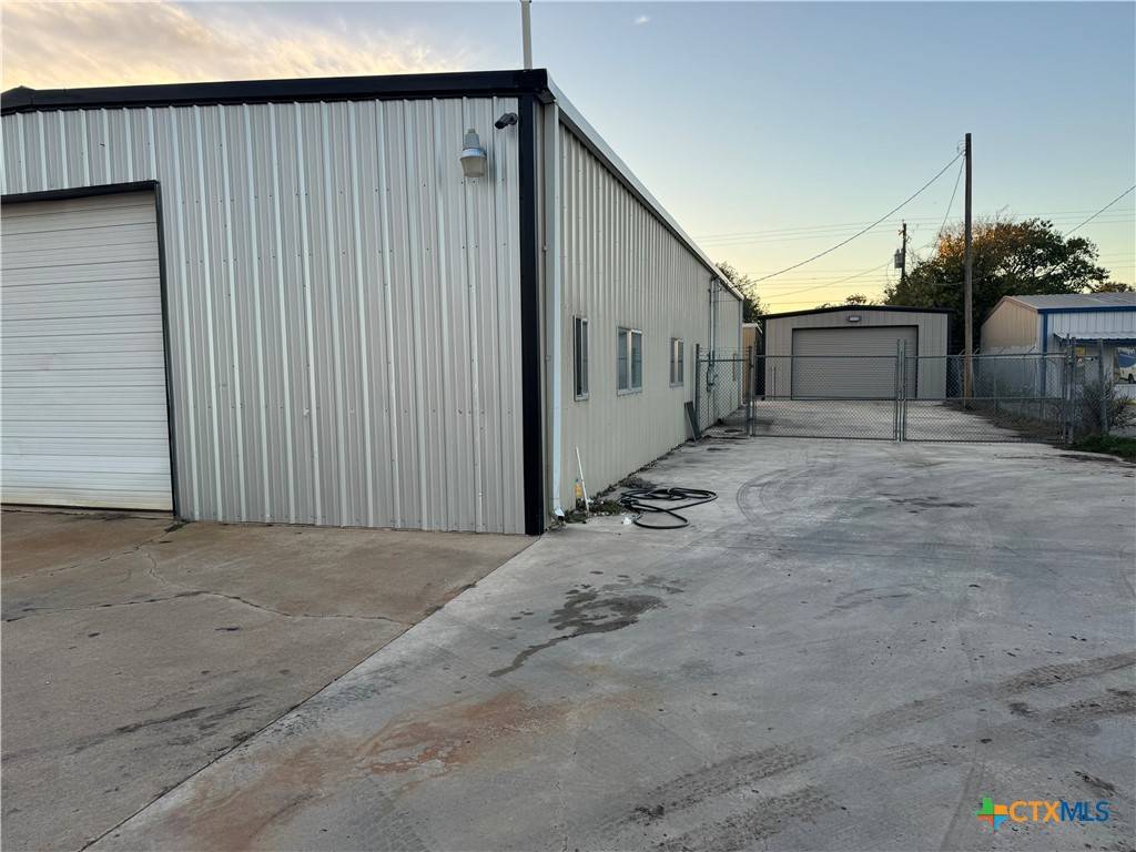 Victoria, TX 77904,9605 N Navarro ST