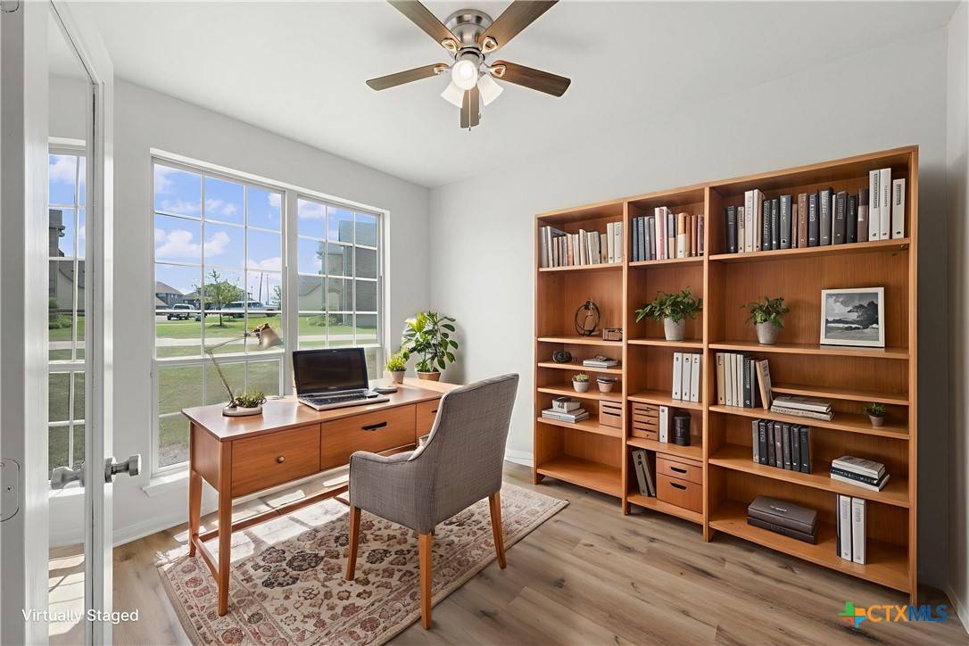Waco, TX 76708,10816 Burnham DR