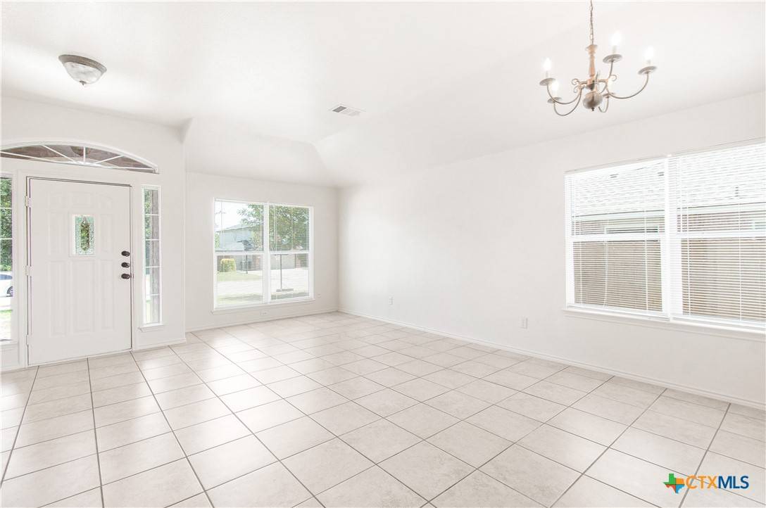Temple, TX 76502,720 Devin DR