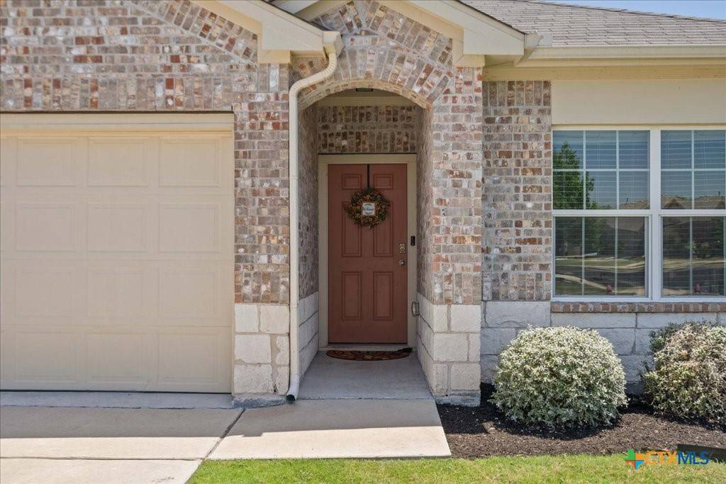 Kyle, TX 78640,178 James Adkins DR