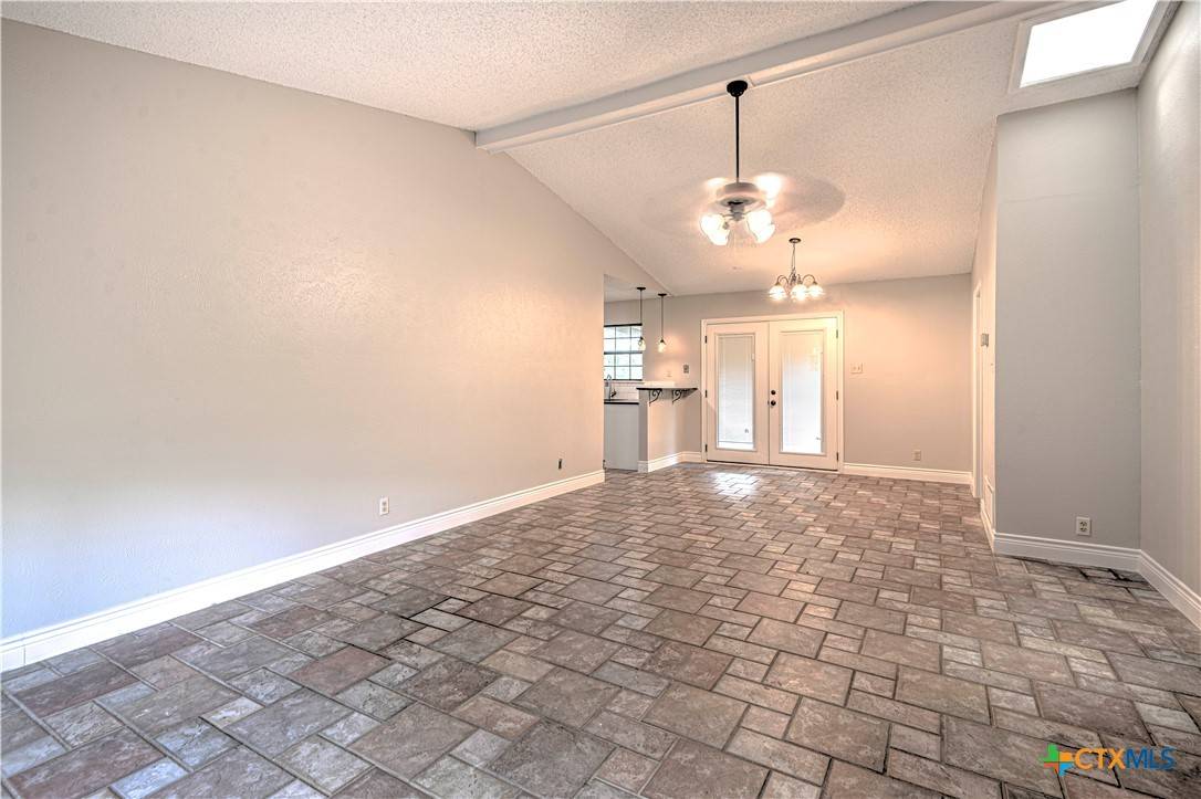 Belton, TX 76513,7 Cliffside CIR