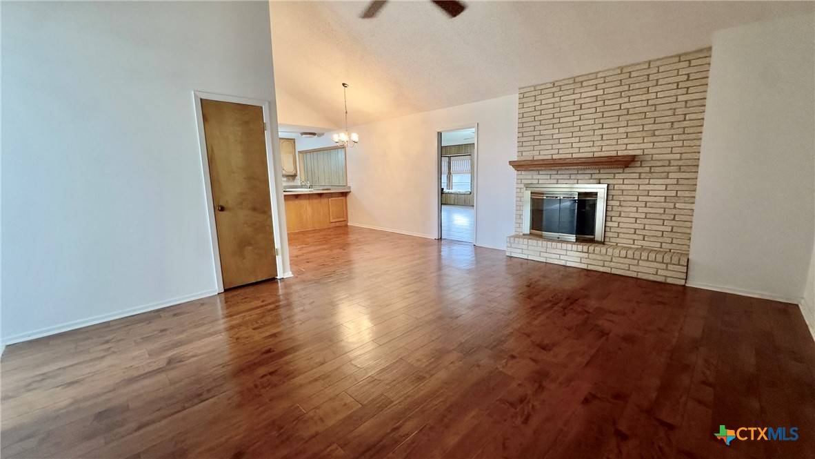 Victoria, TX 77904,213 Yuma DR