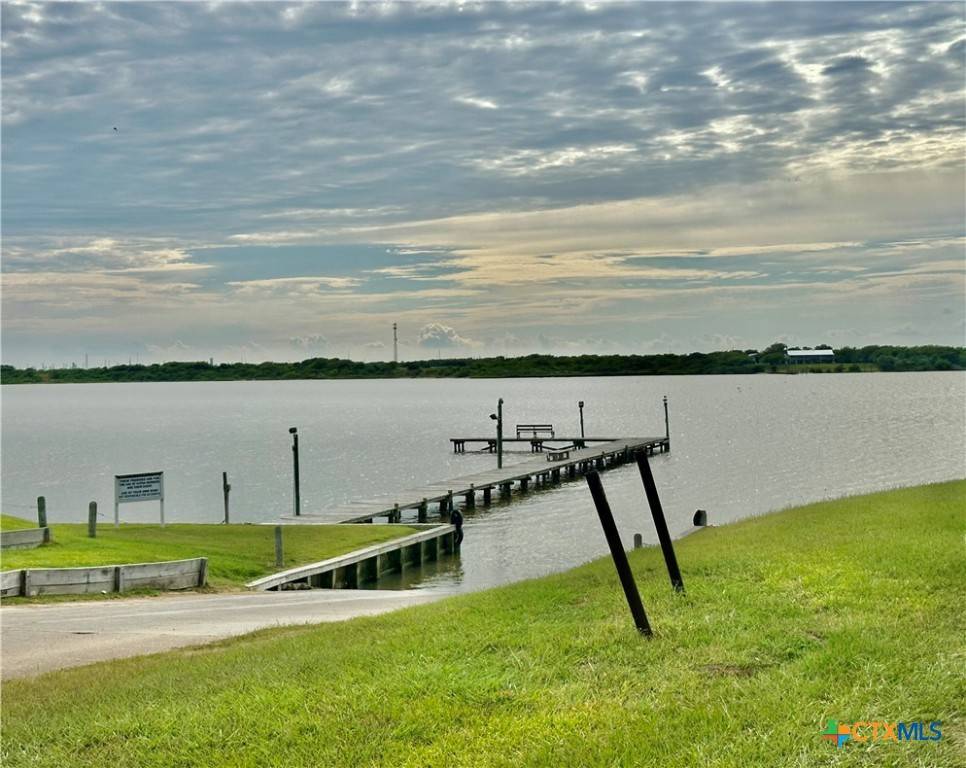 Palacios, TX 77465,0 Thunderbird DR