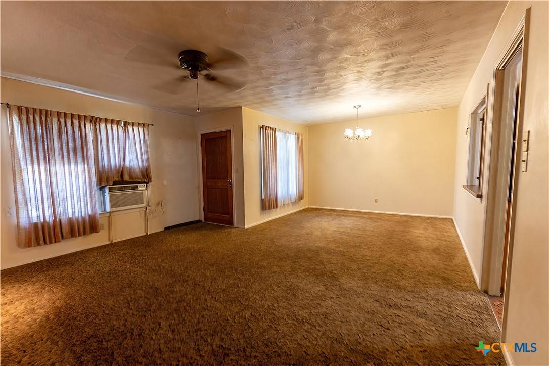New Braunfels, TX 78130,547 Lake Front AVE