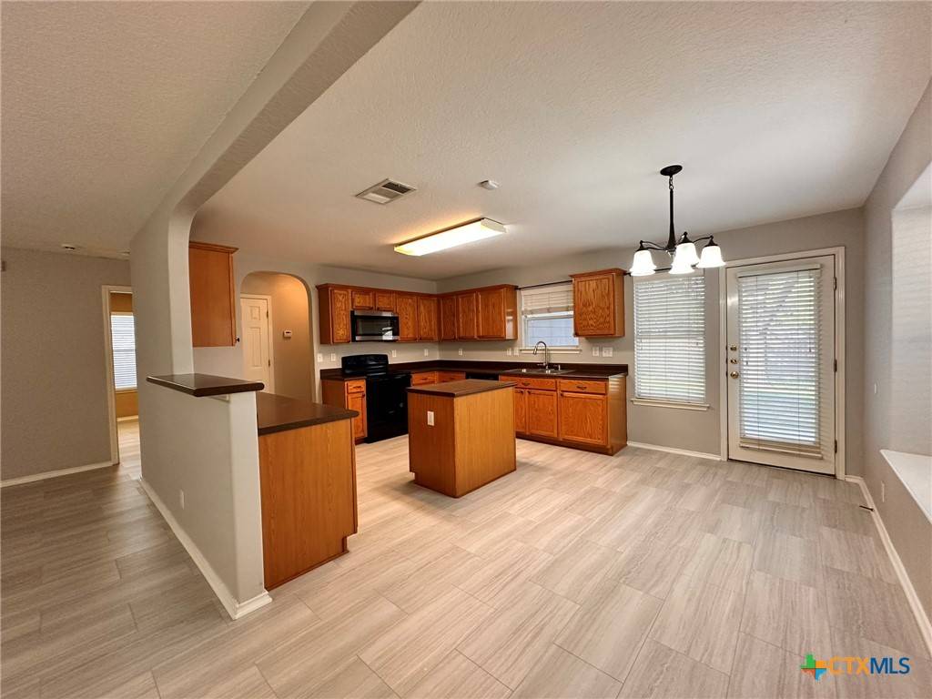 New Braunfels, TX 78130,2384 Medina DR