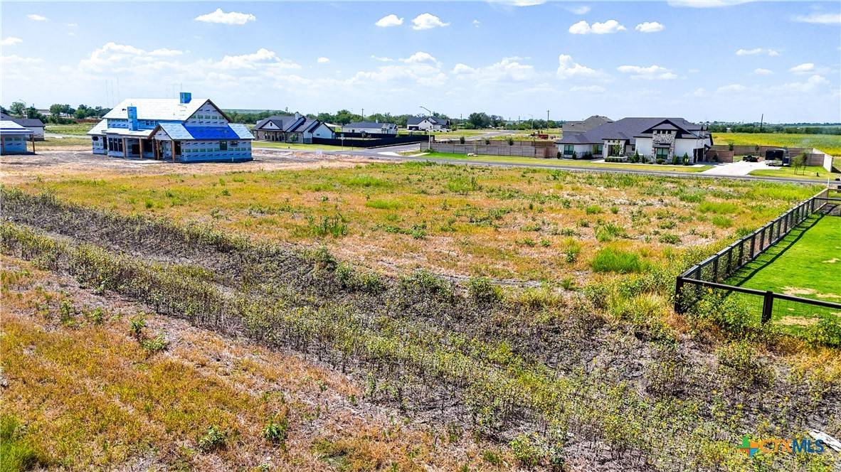 Marion, TX 78124,305 Farmhouse DR