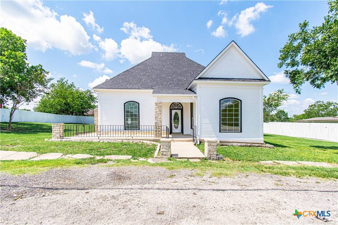 Rogers, TX 76569,211 W Mesquite AVE