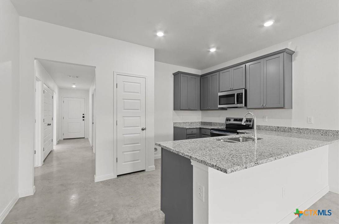 Killeen, TX 76543,911 Sevenleaf Lane #B