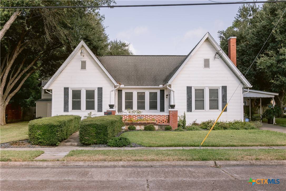 Victoria, TX 77901,207 N Wheeler ST