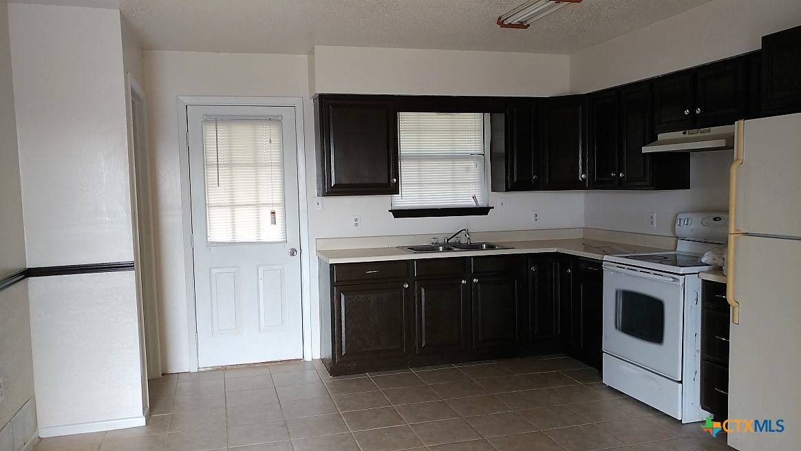 Seguin, TX 78155,326 Muehl