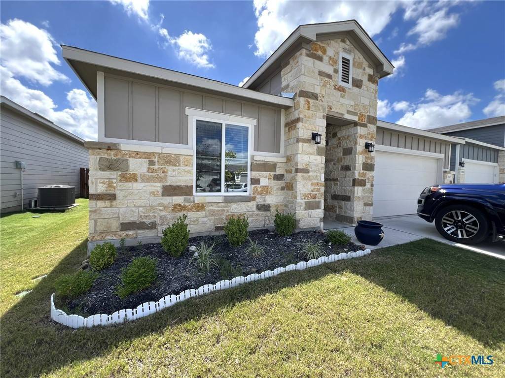 Seguin, TX 78155,3512 Donald DR