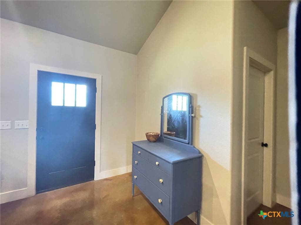 Lampasas, TX 76550,805 W 1st ST