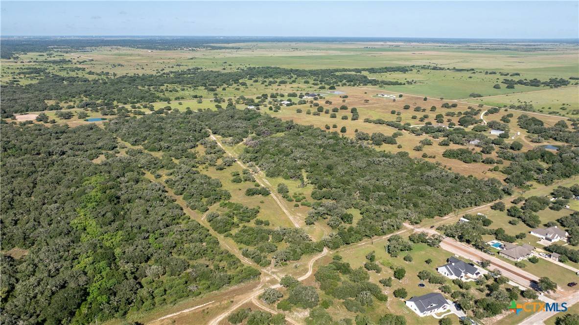 Inez, TX 77968,000 Pura Vida RD
