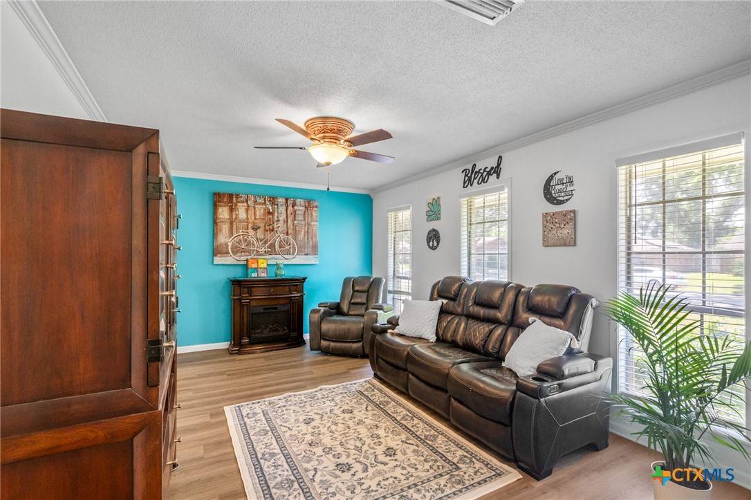 Victoria, TX 77904,108 Norwich Glen ST