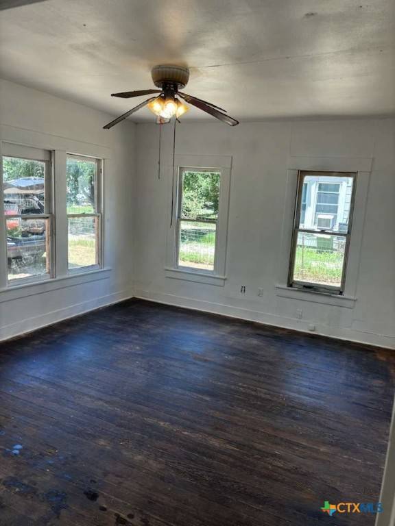 Mart, TX 76664,208 N Lumpkin ST