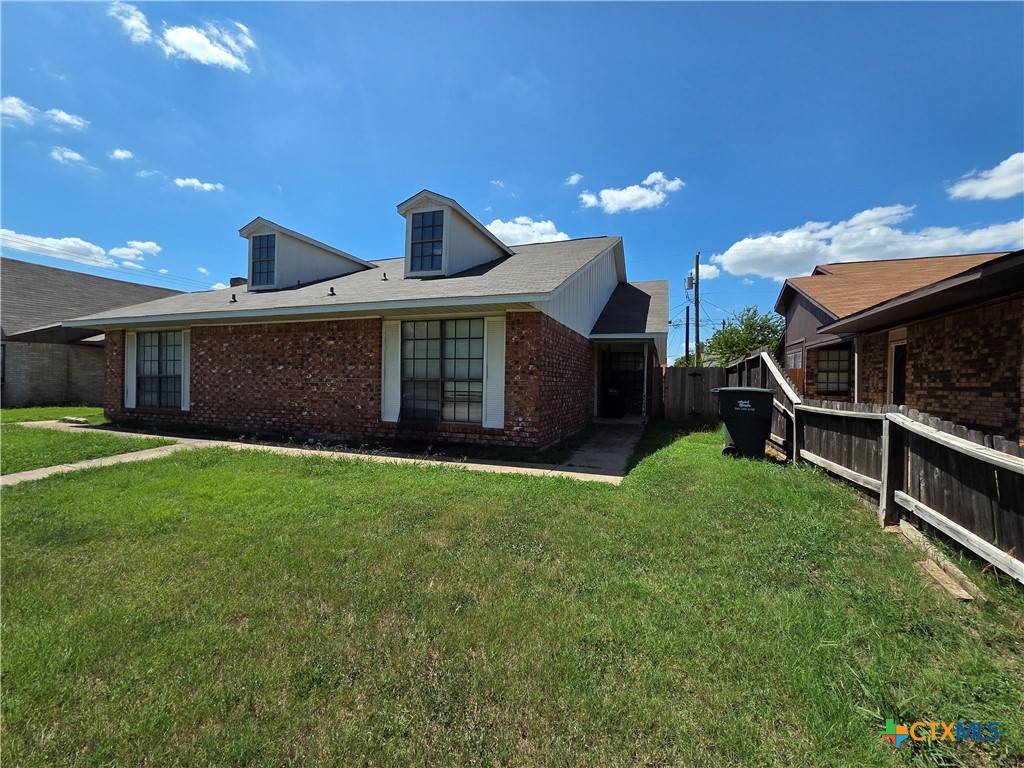 Temple, TX 76502,5214 & 5218 Davy Crockett ST