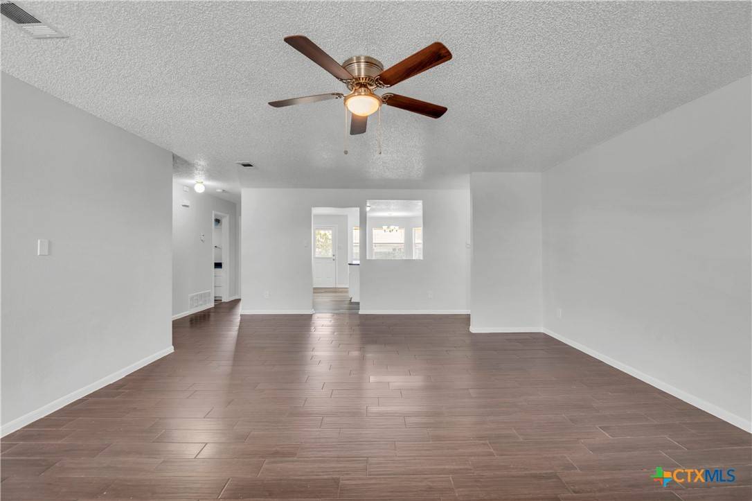 Killeen, TX 76549,4300 Beach Ball DR