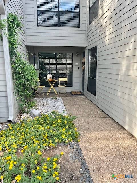 Austin, TX 78738,102 World Of Tennis SQ