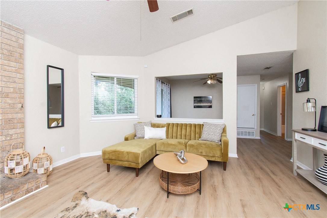 Killeen, TX 76543,2210 Carousel DR