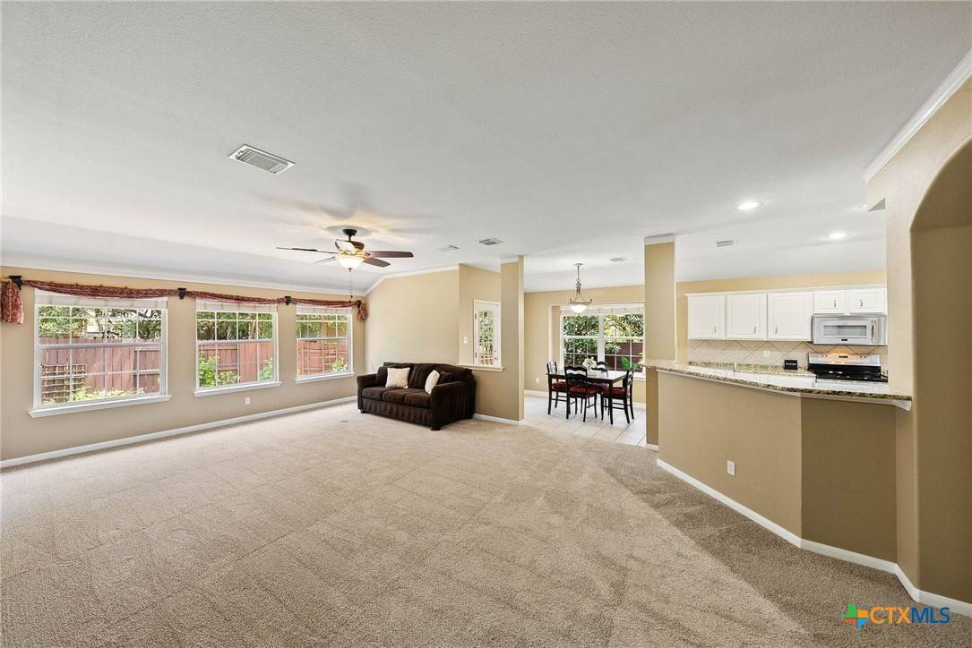 Cibolo, TX 78108,205 Doral CT