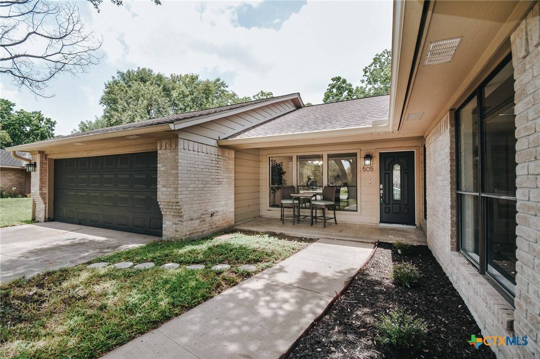 Victoria, TX 77904,505 Bramble Bush LN