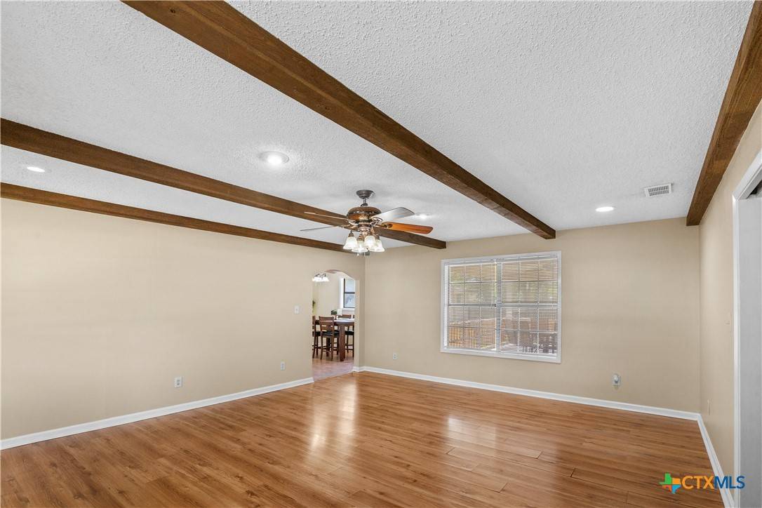 Inez, TX 77968,203 Michael ST