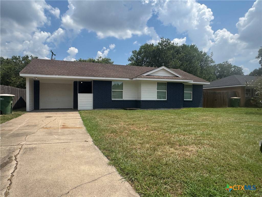 Victoria, TX 77901,1708 Alamo DR