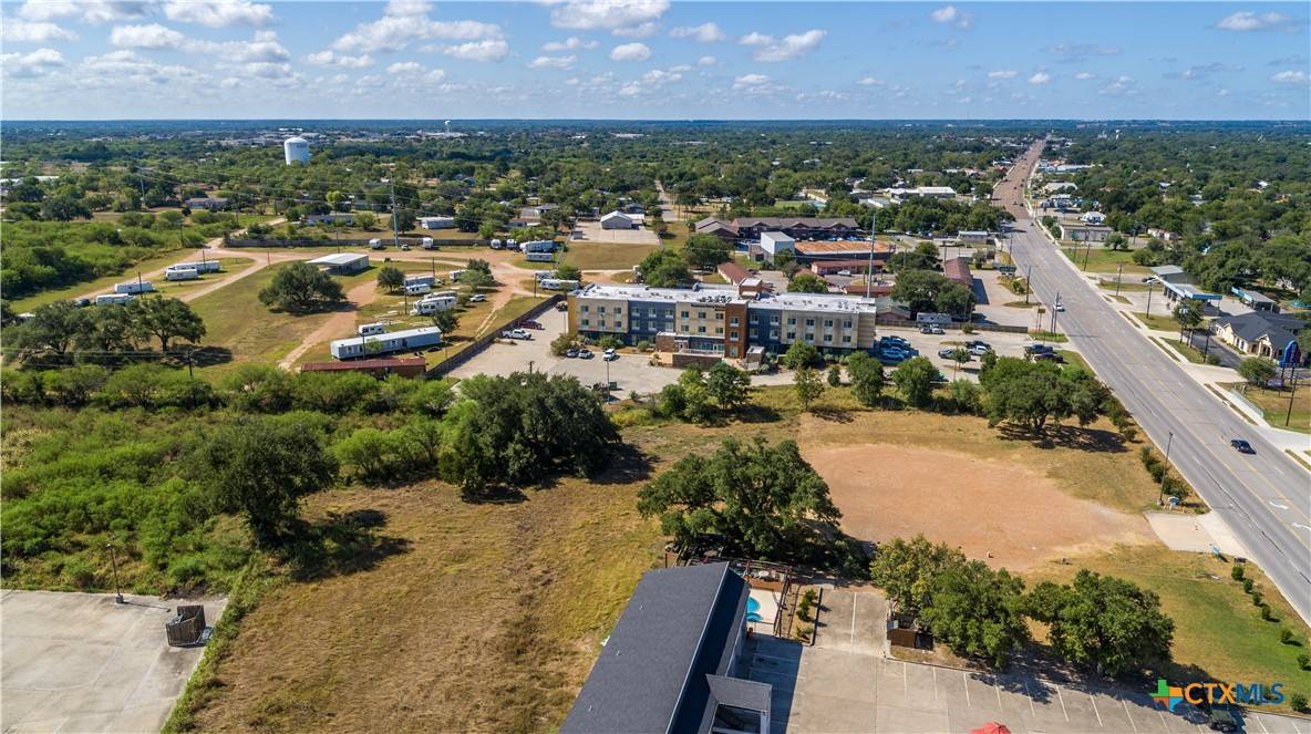 Cuero, TX 77954,2125 N Esplanade ST