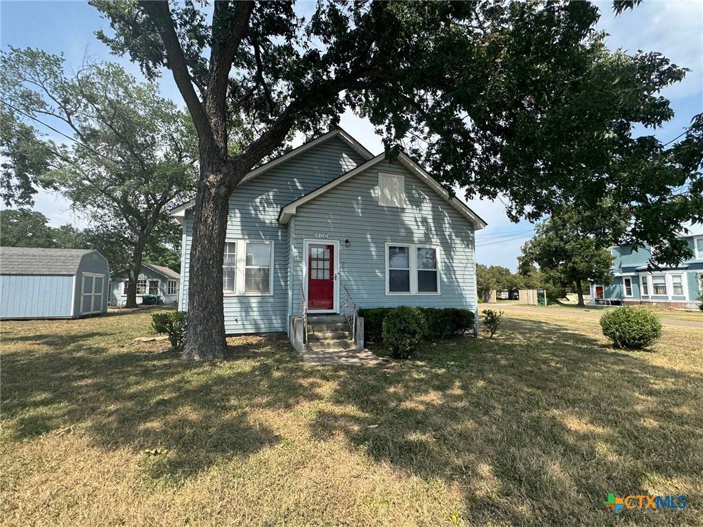 Cameron, TX 76520,406 E 12th