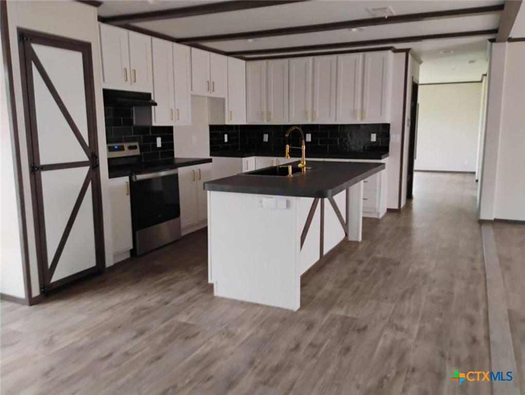 Gatesville, TX 76528,997 Barton LN