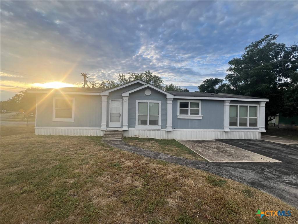 New Braunfels, TX 78130,307 E Zipp RD