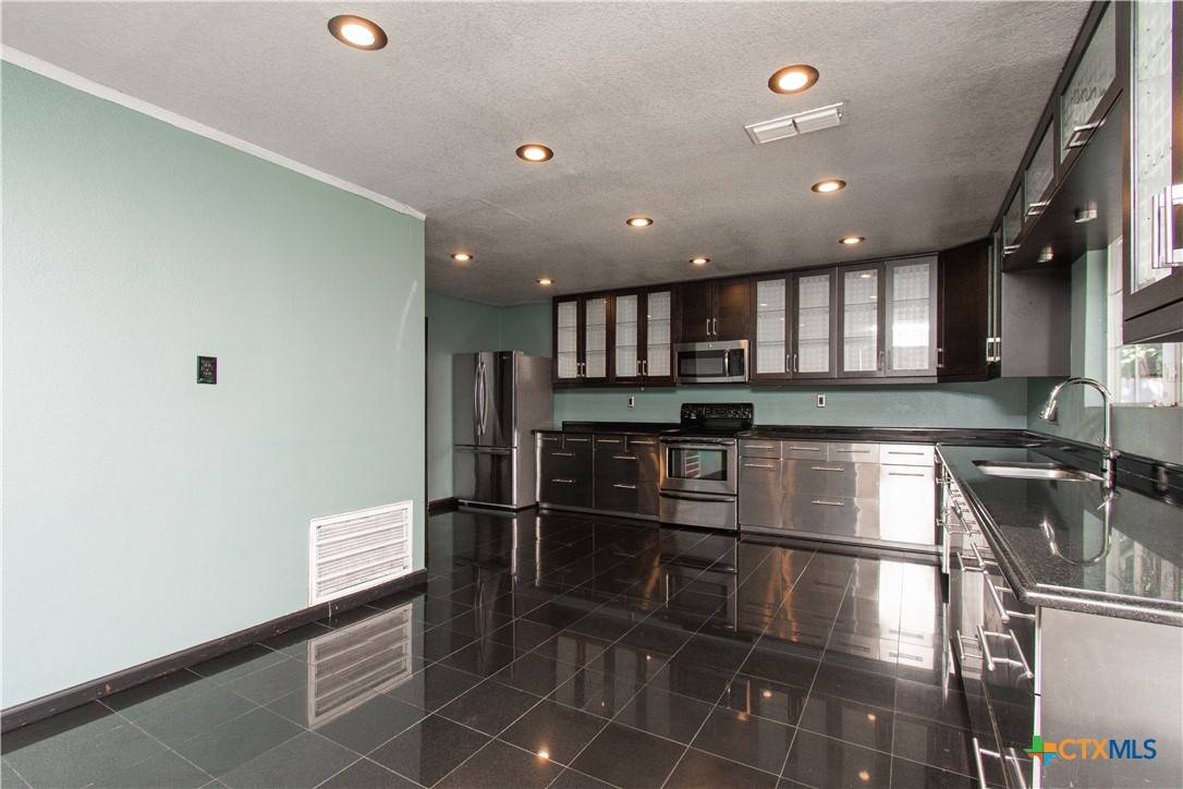 Austin, TX 78745,2524 Berkett DR