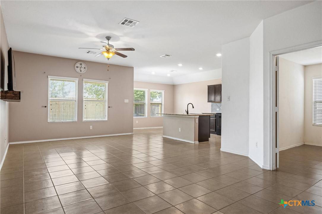 Jarrell, TX 76537,444 Druse LN